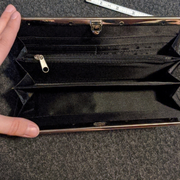 Wallet - Picture 3 of 3